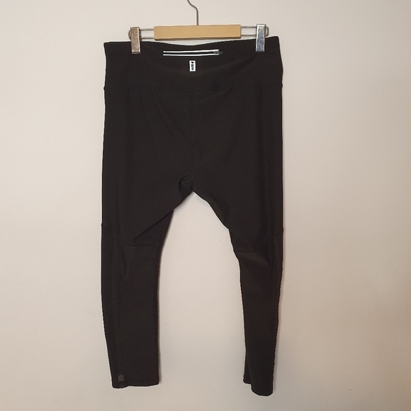 R8 ActiveWear Black Active Leggings Size XL - Picture 2 of 7